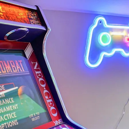 Appartement Loft Premium - Retro Gaming & Cinema - Centre Melun